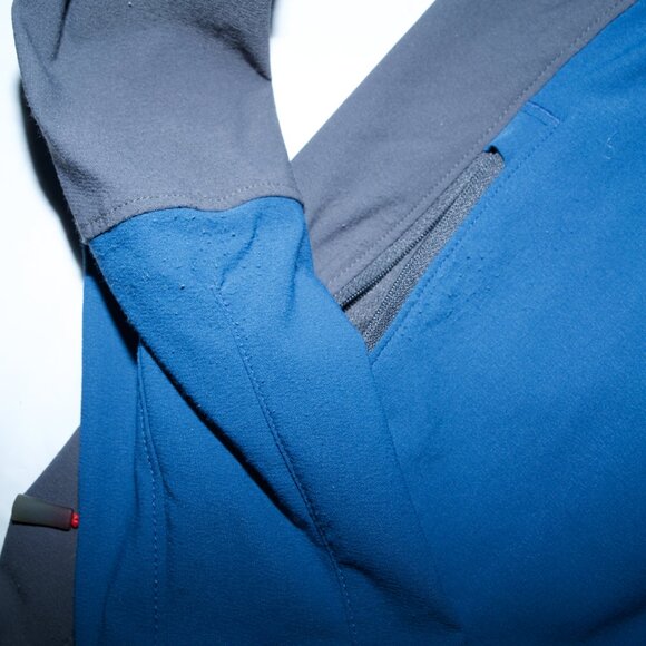 North Face sweater - Picture 3 of 4